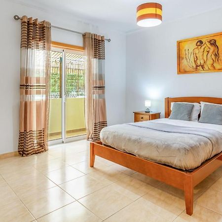Armação de Pêra Spacious 2 Bdr Apartment W/ Patio By Lovelystay מראה חיצוני תמונה