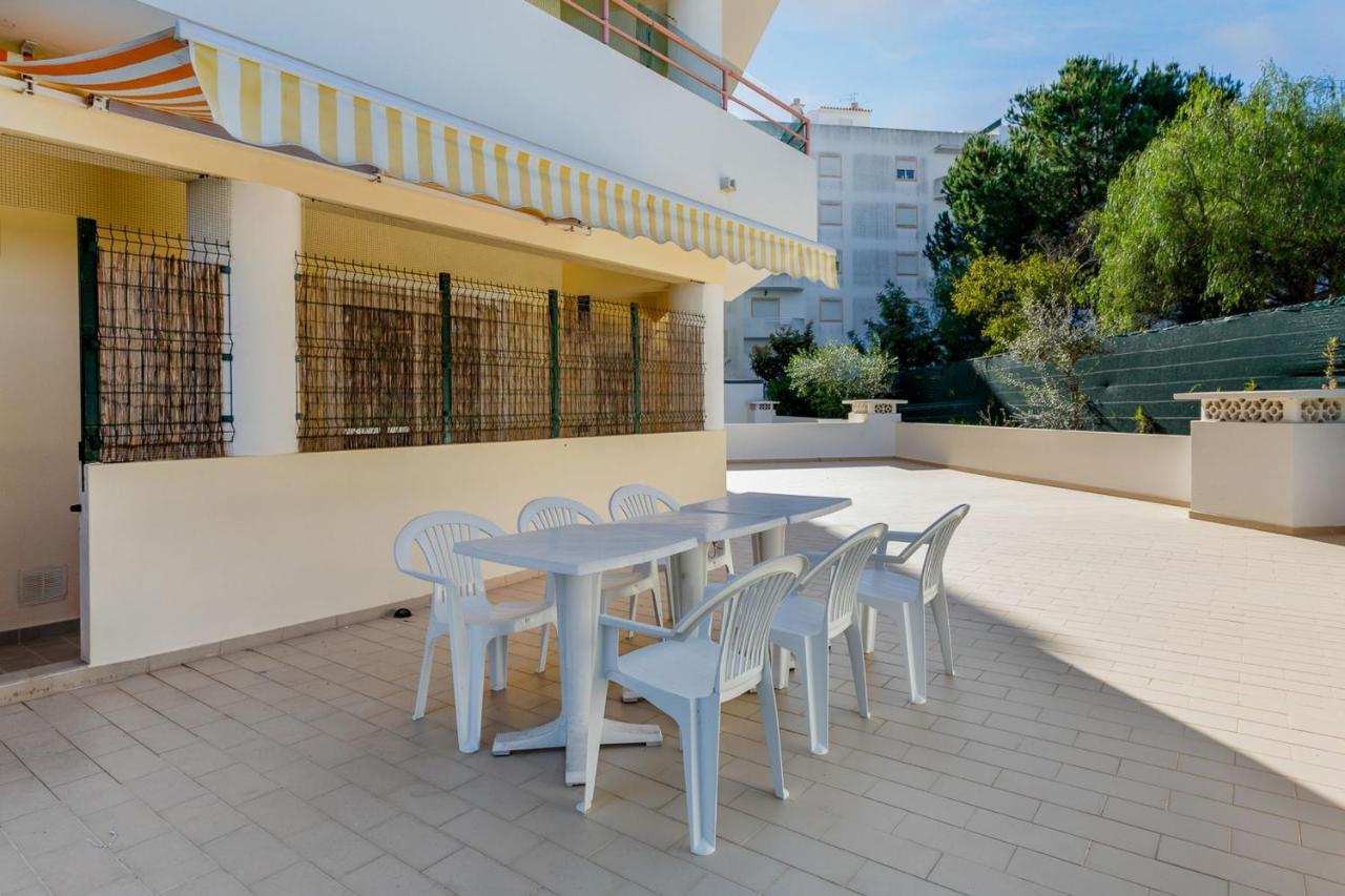 Armação de Pêra Spacious 2 Bdr Apartment W/ Patio By Lovelystay מראה חיצוני תמונה